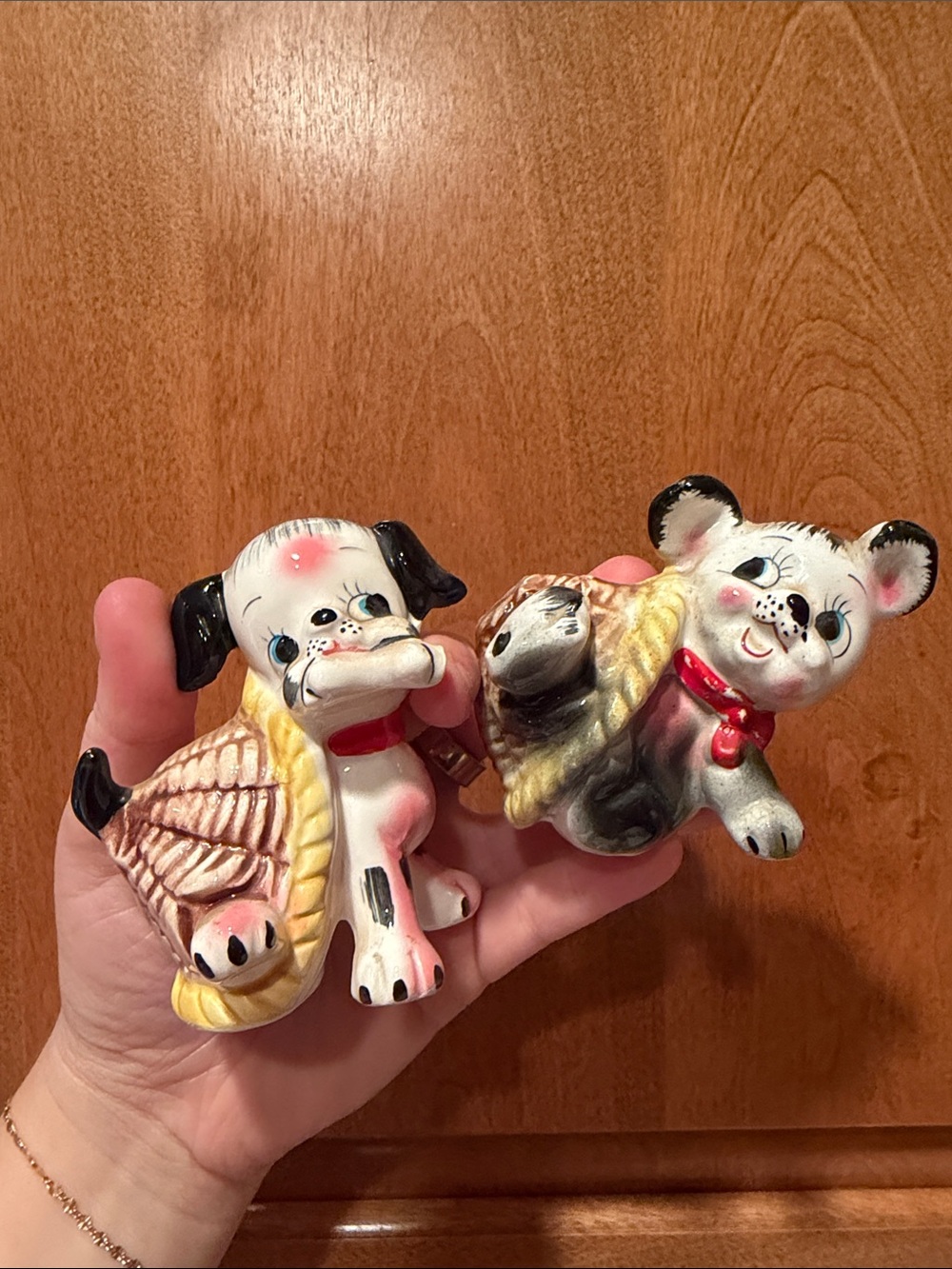 Vintage Japan Rare Dogs In Basket Salt And Pepper Shakers Set Kitsch